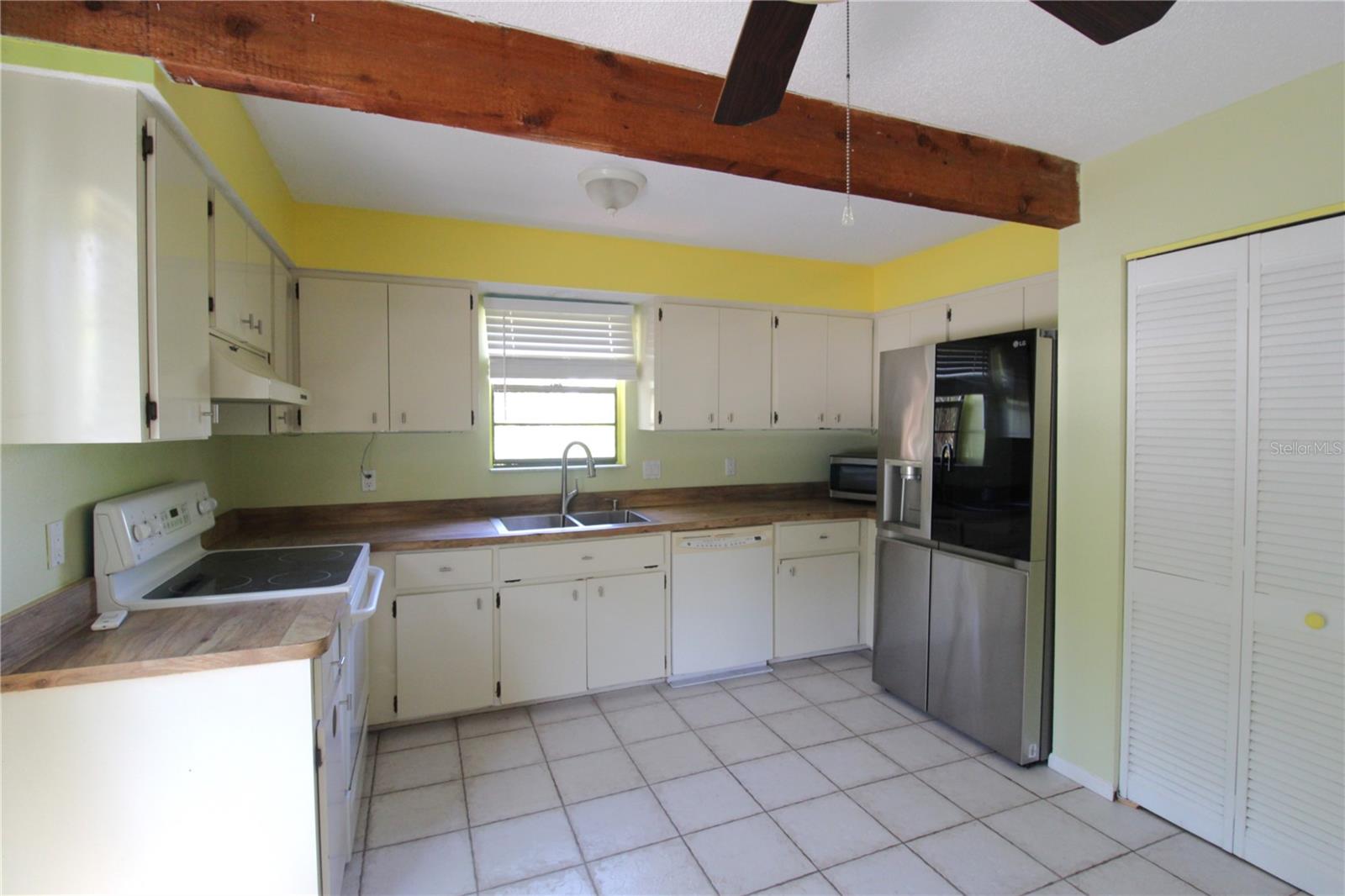 Image 3 of 23 For 60 Beachcomber Lane B