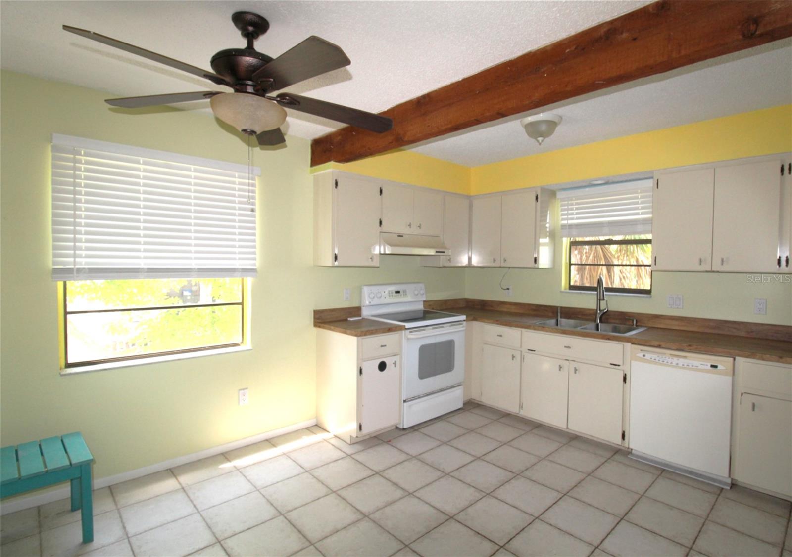 Image 4 of 23 For 60 Beachcomber Lane B