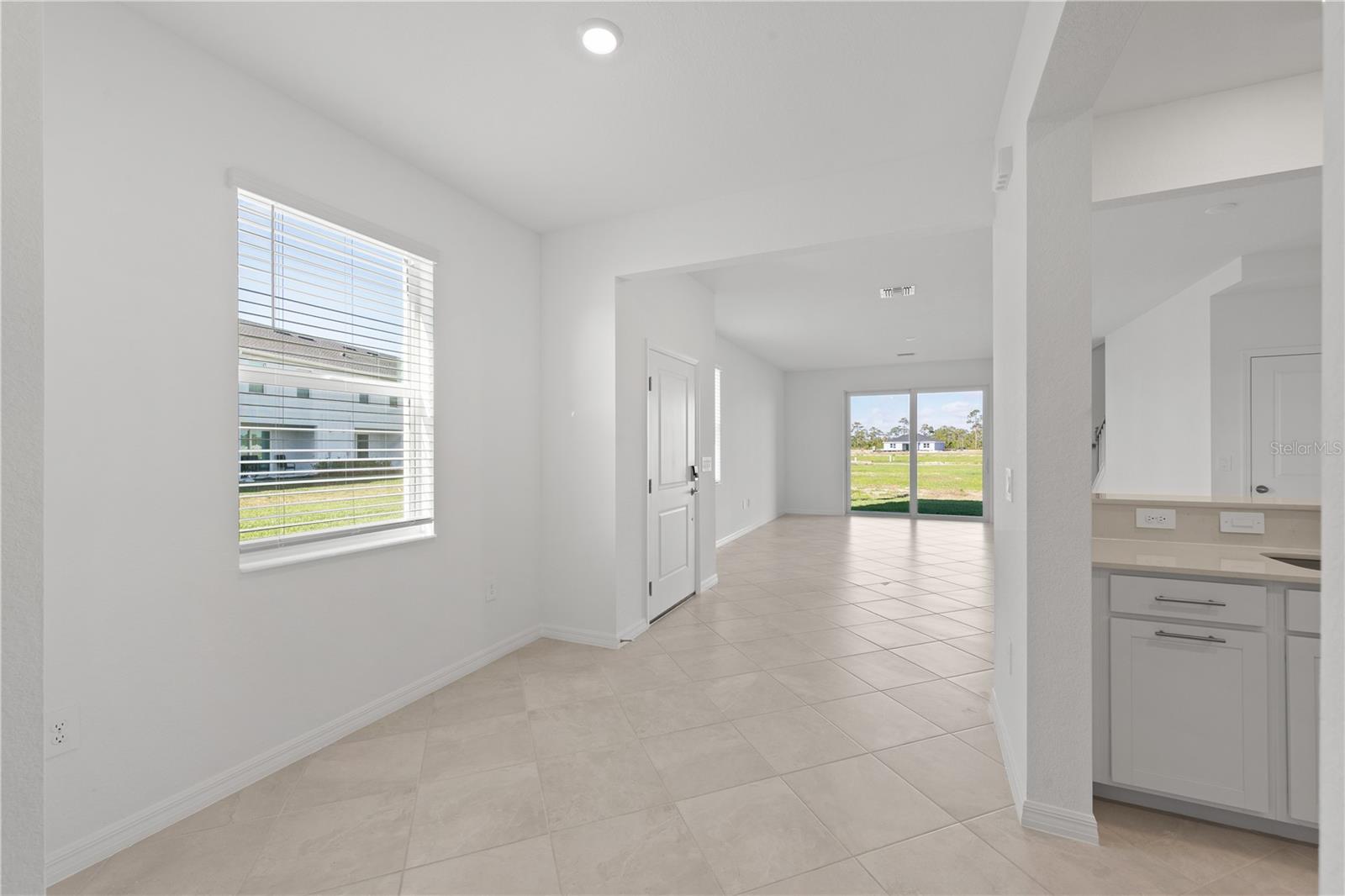 Image 12 of 63 For 14975 White Pearl Road