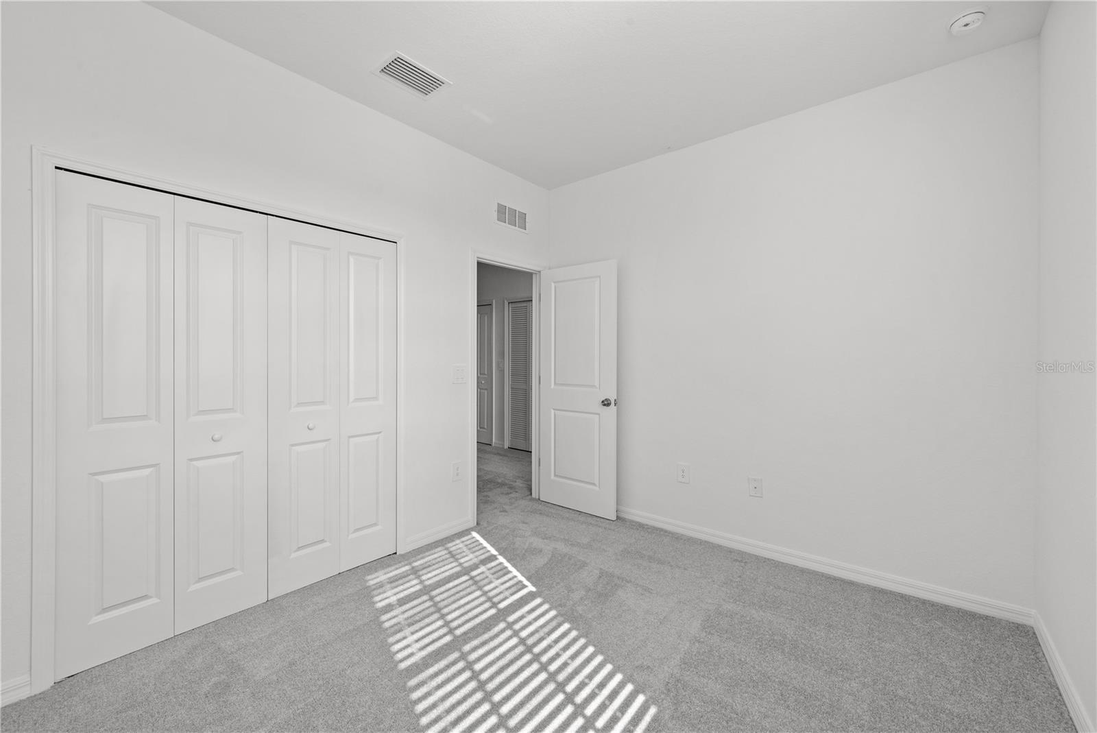 Image 33 of 63 For 14975 White Pearl Road