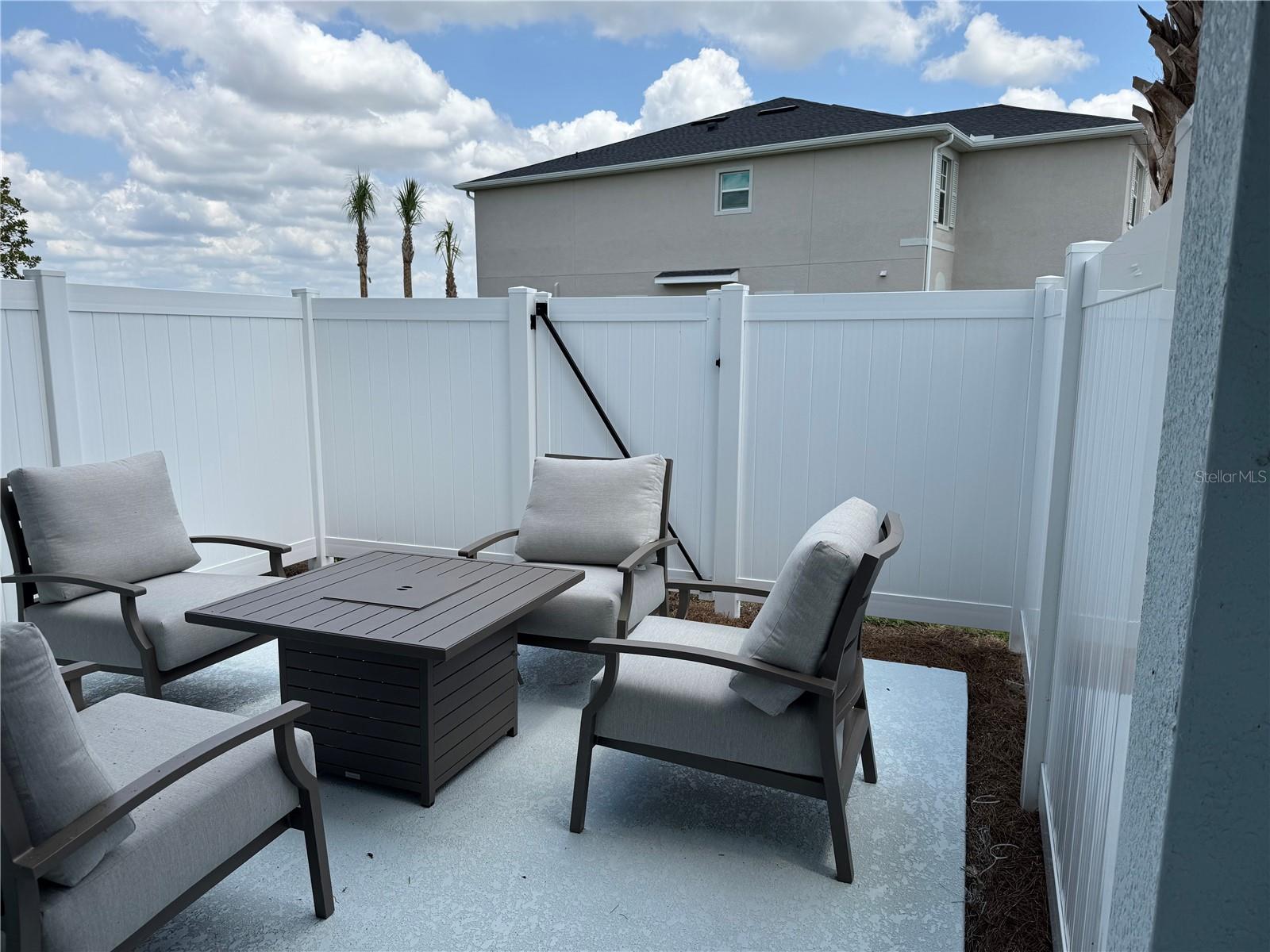 Image 44 of 63 For 14975 White Pearl Road