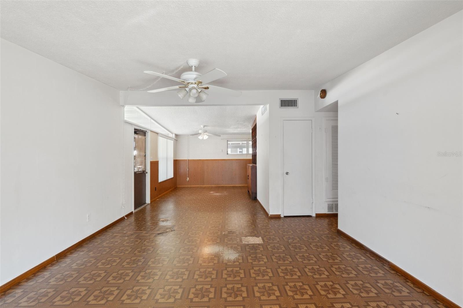 Image 16 of 53 For 6707 Northampton Place