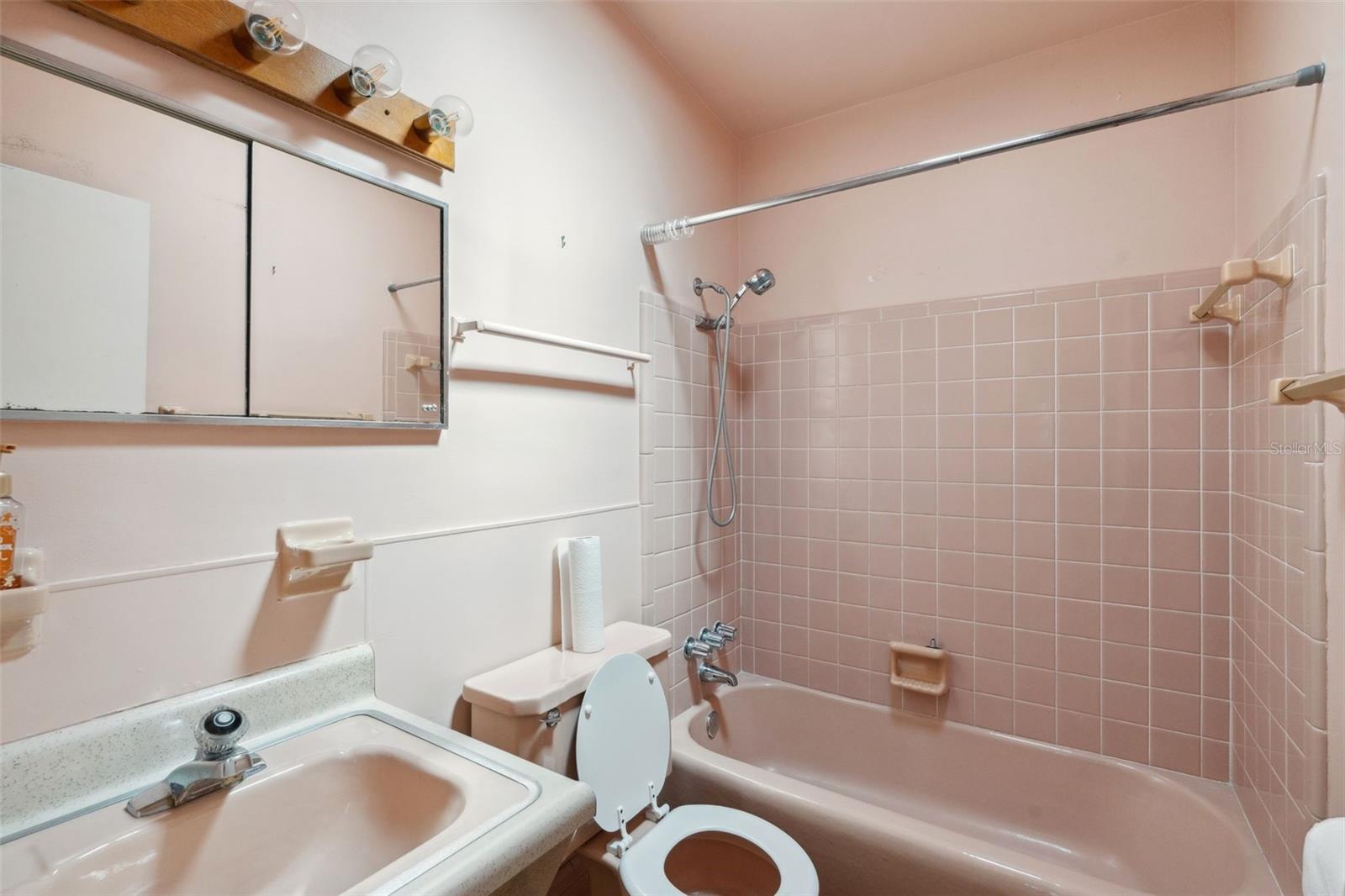 Image 18 of 53 For 6707 Northampton Place