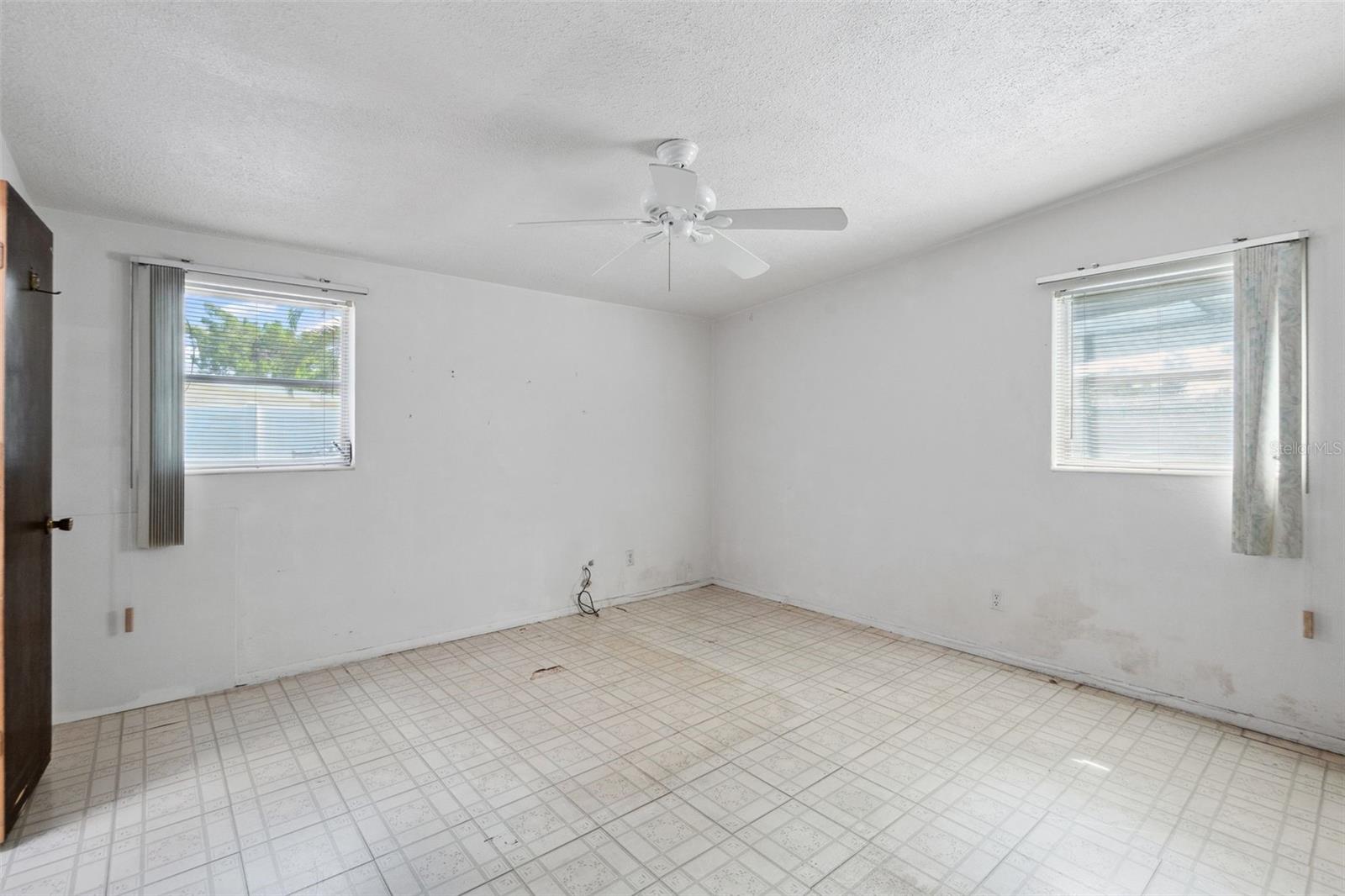 Image 21 of 53 For 6707 Northampton Place