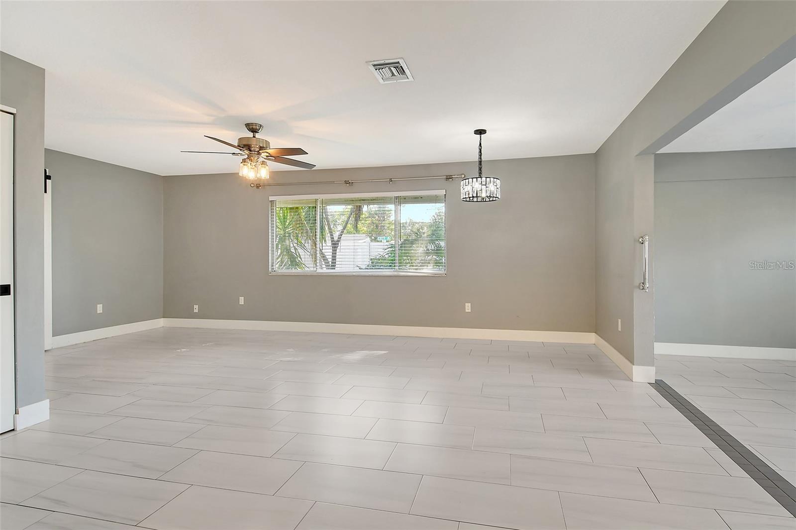Image 12 of 44 For 2332 Canalbluff Place V298