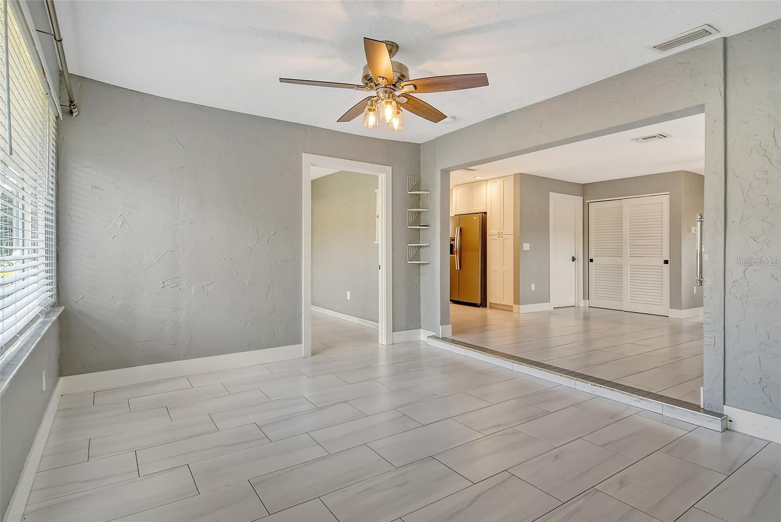 Image 15 of 44 For 2332 Canalbluff Place V298