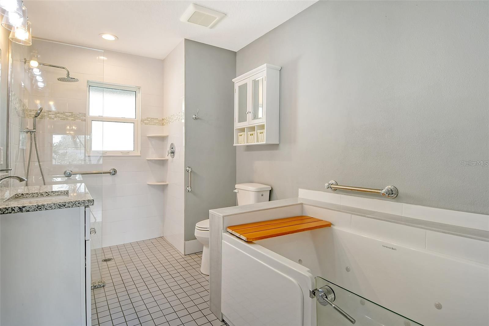 Image 18 of 44 For 2332 Canalbluff Place V298