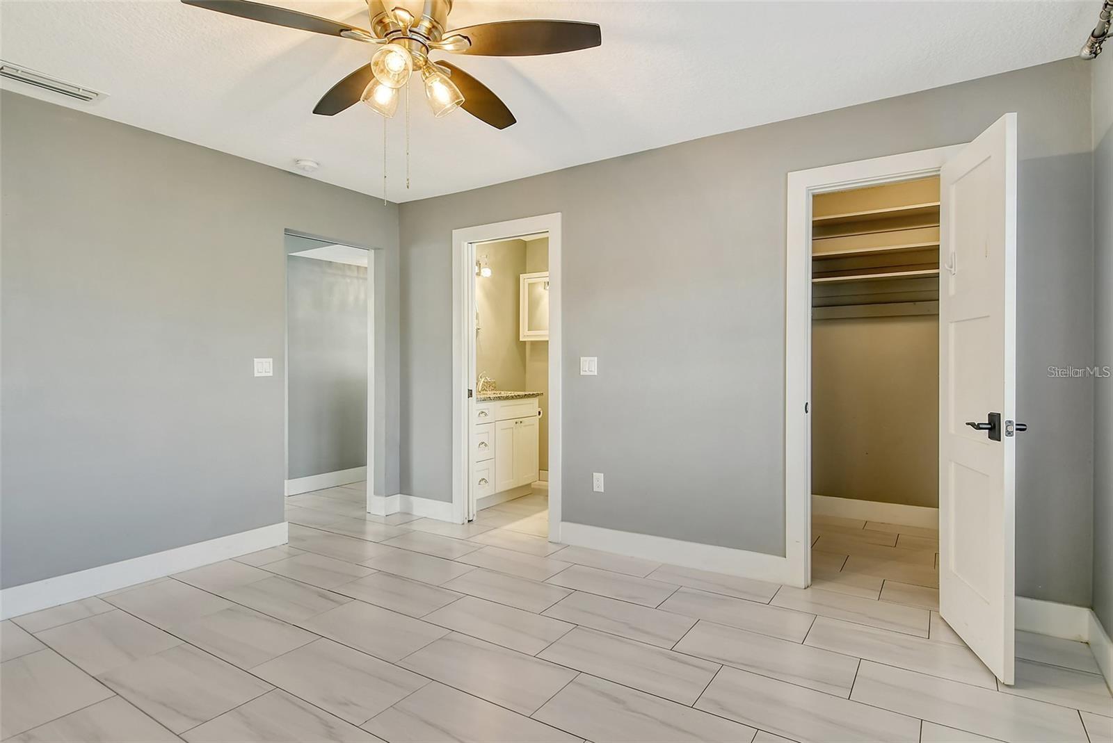 Image 23 of 44 For 2332 Canalbluff Place V298
