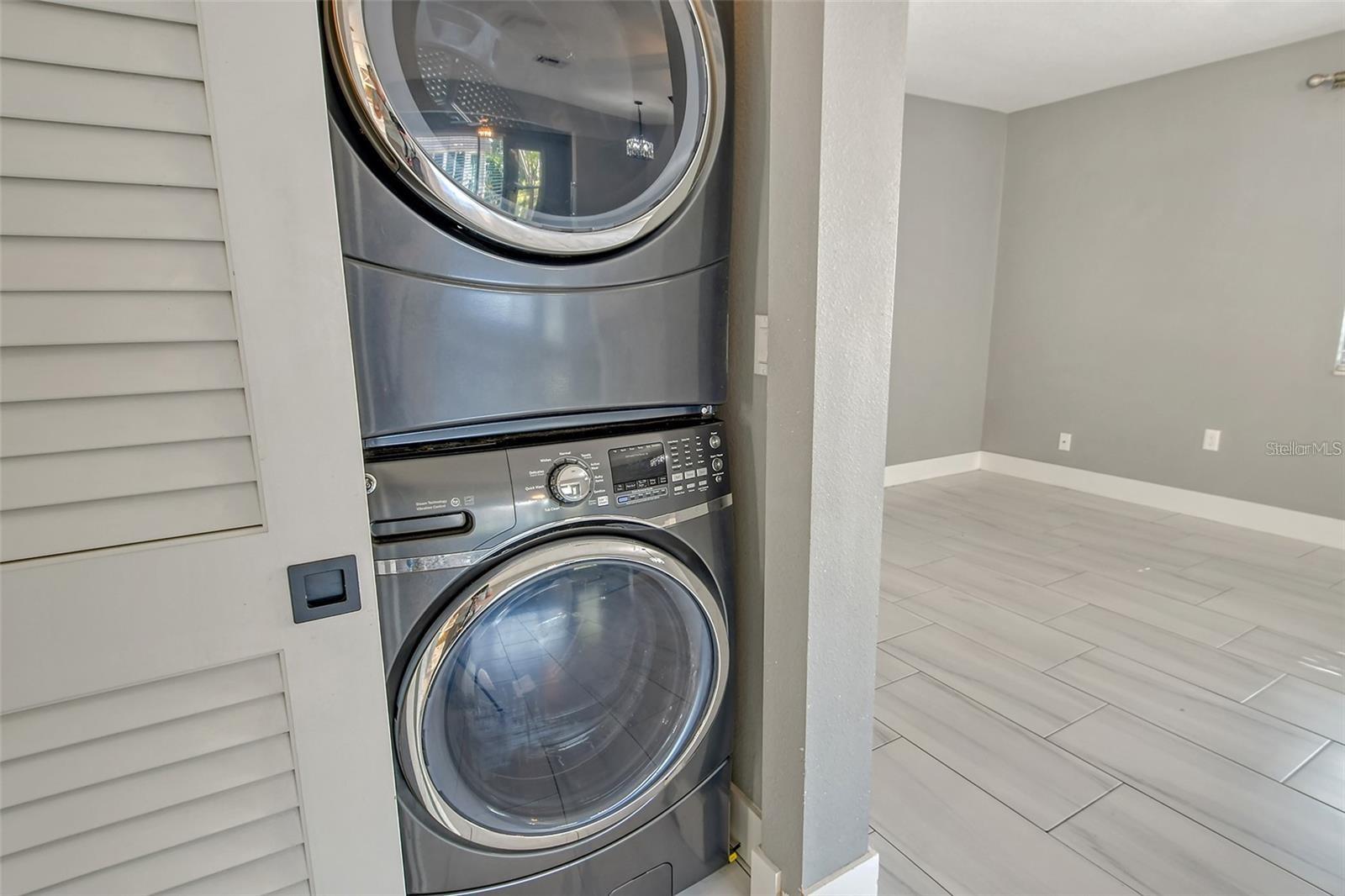 Image 26 of 44 For 2332 Canalbluff Place V298