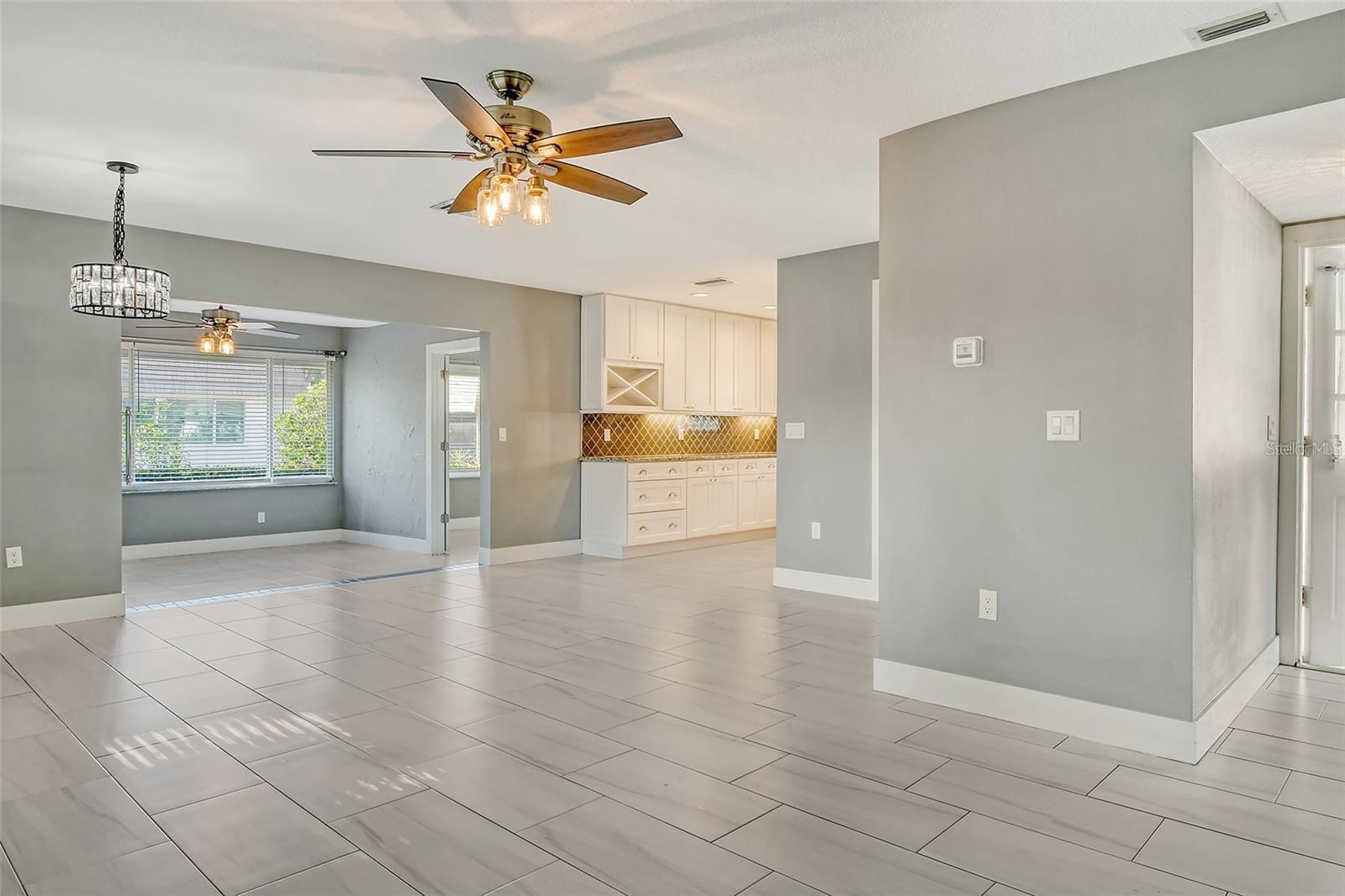 Image 4 of 44 For 2332 Canalbluff Place V298
