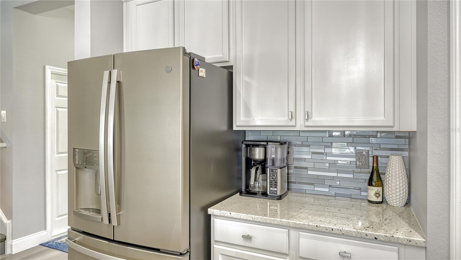 Image 12 of 65 For 7915 115th Avenue E