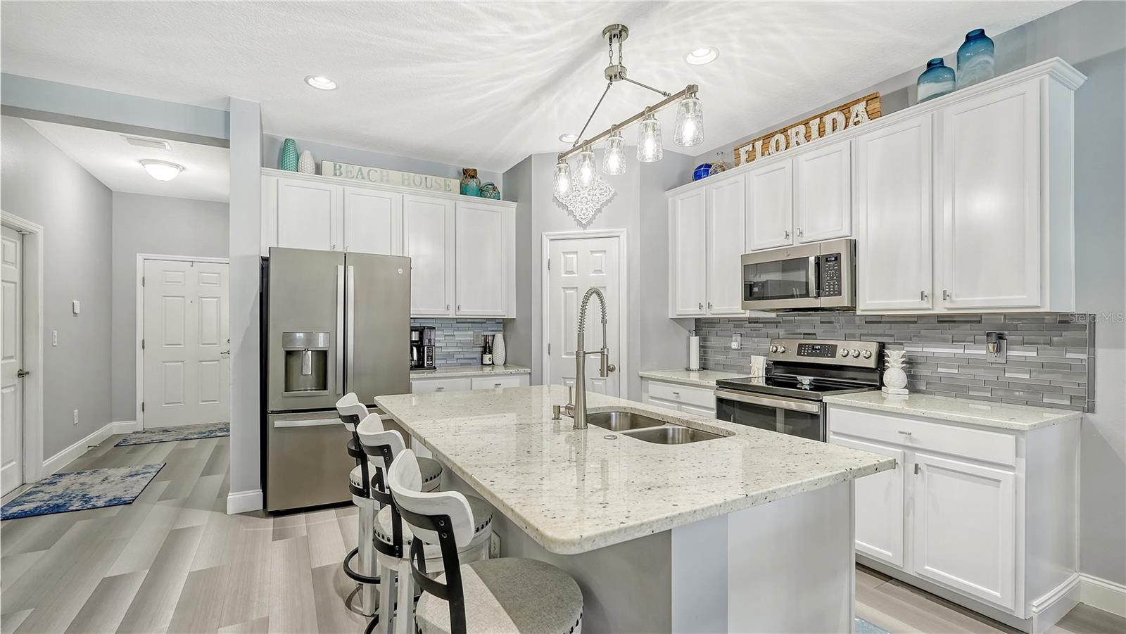 Image 13 of 65 For 7915 115th Avenue E