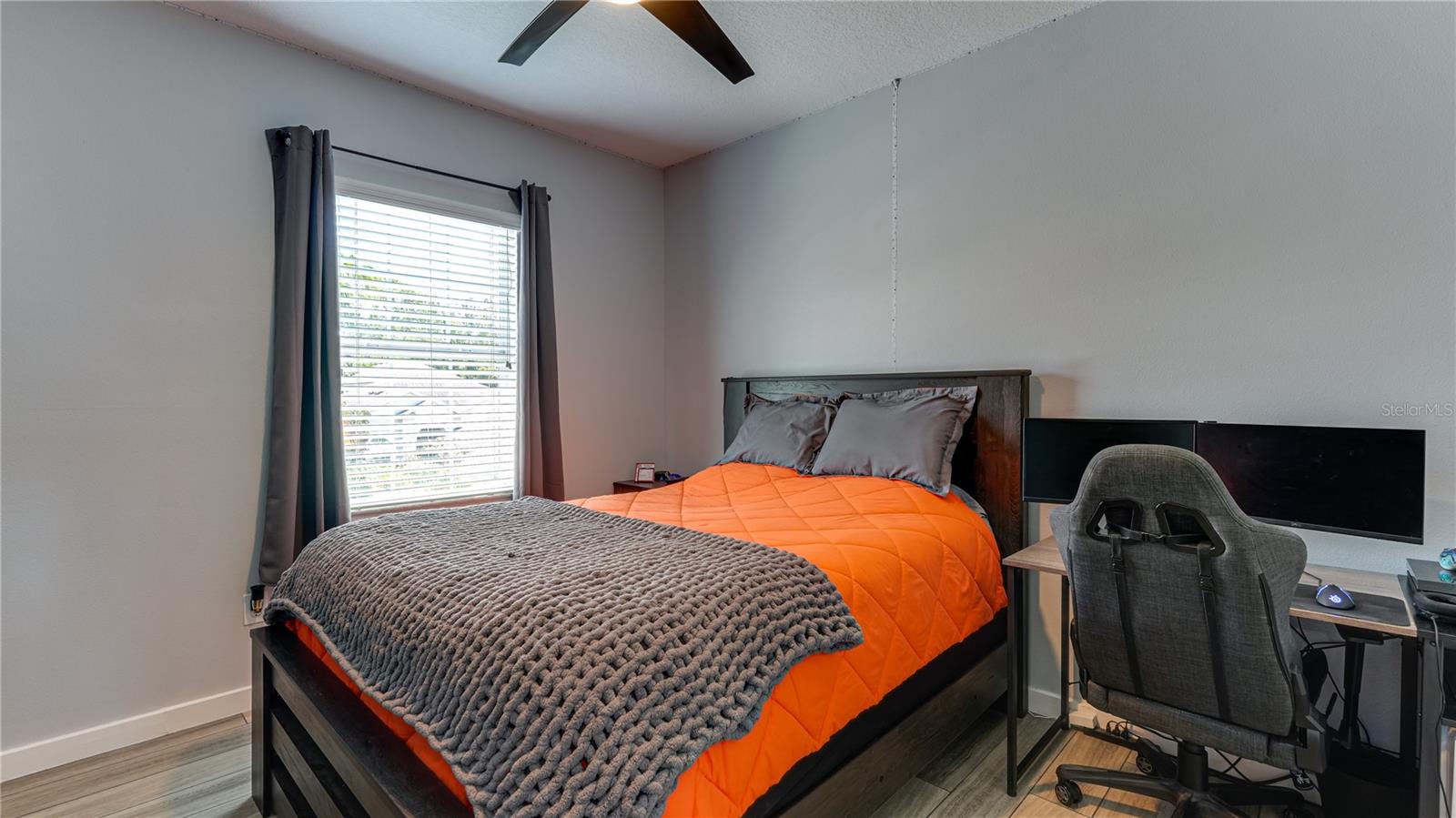 Image 27 of 65 For 7915 115th Avenue E