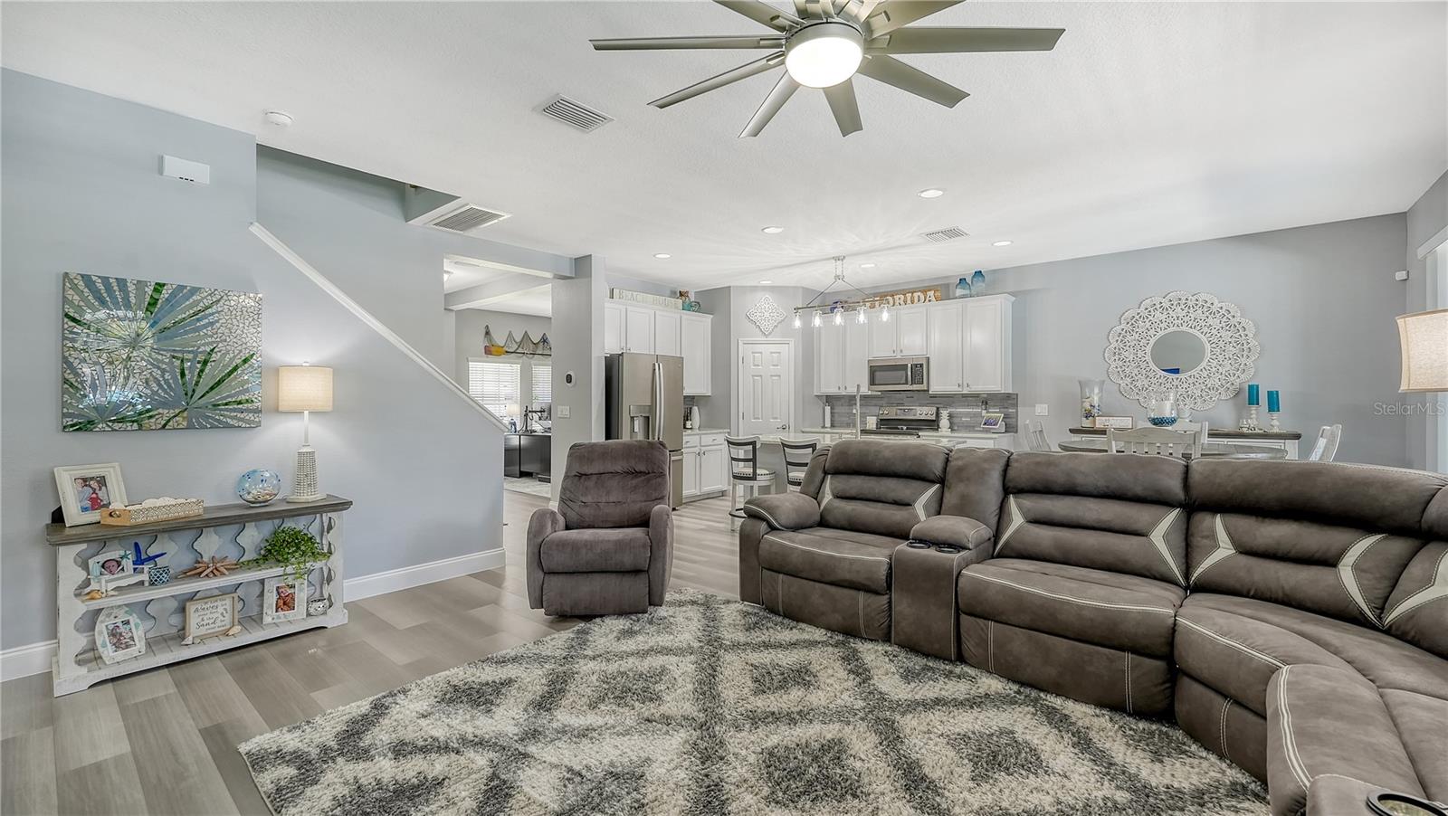 Image 7 of 65 For 7915 115th Avenue E