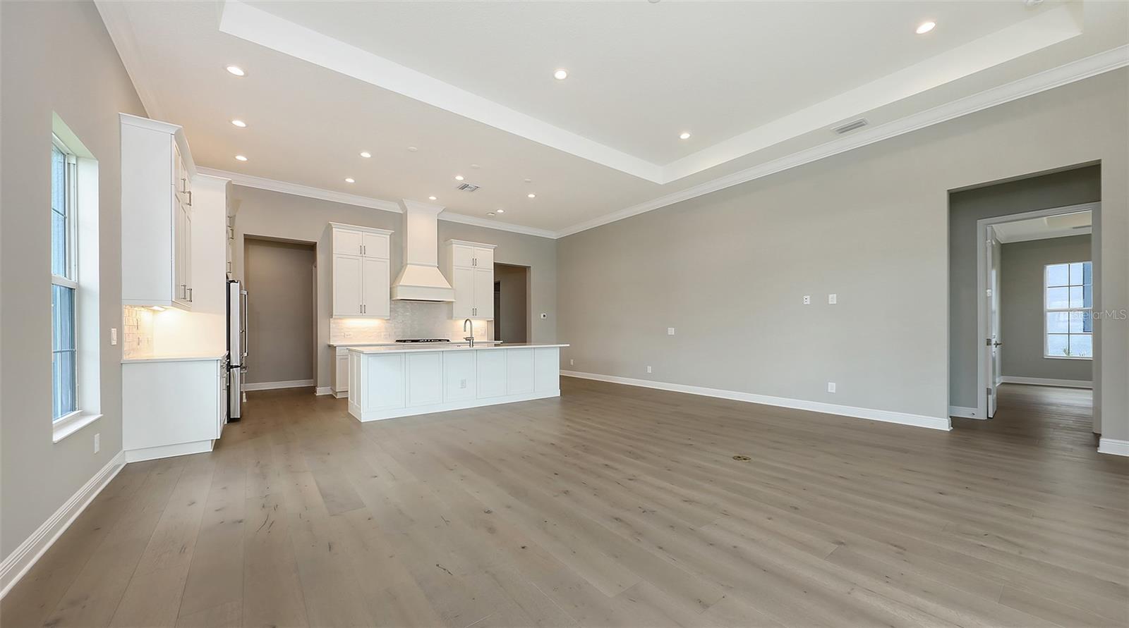 Image 10 of 56 For 6224 Isla Del Ray Avenue