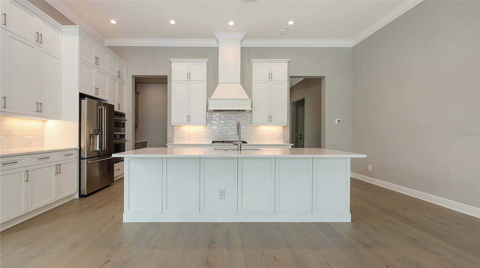 Image 12 of 56 For 6224 Isla Del Ray Avenue