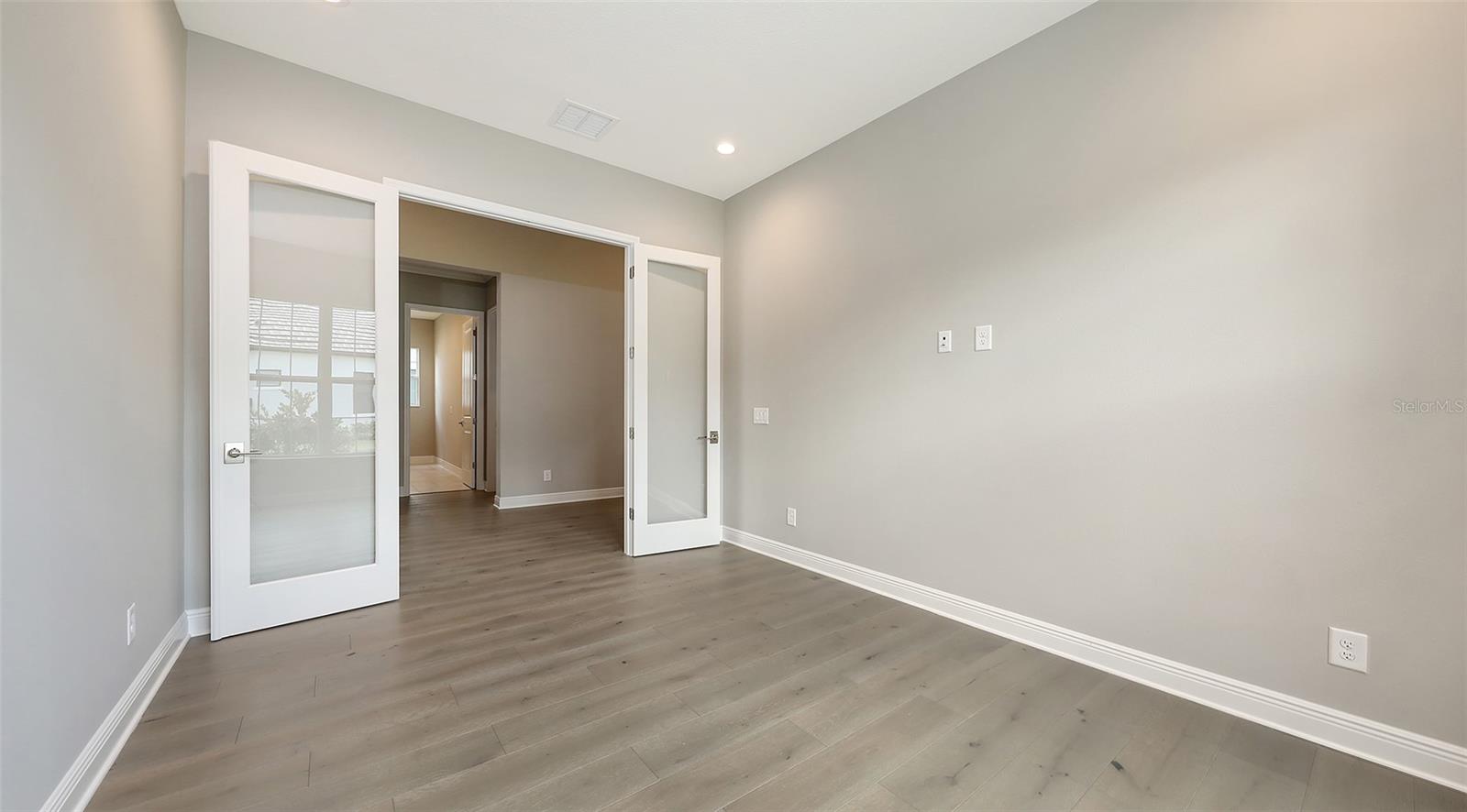 Image 32 of 56 For 6224 Isla Del Ray Avenue
