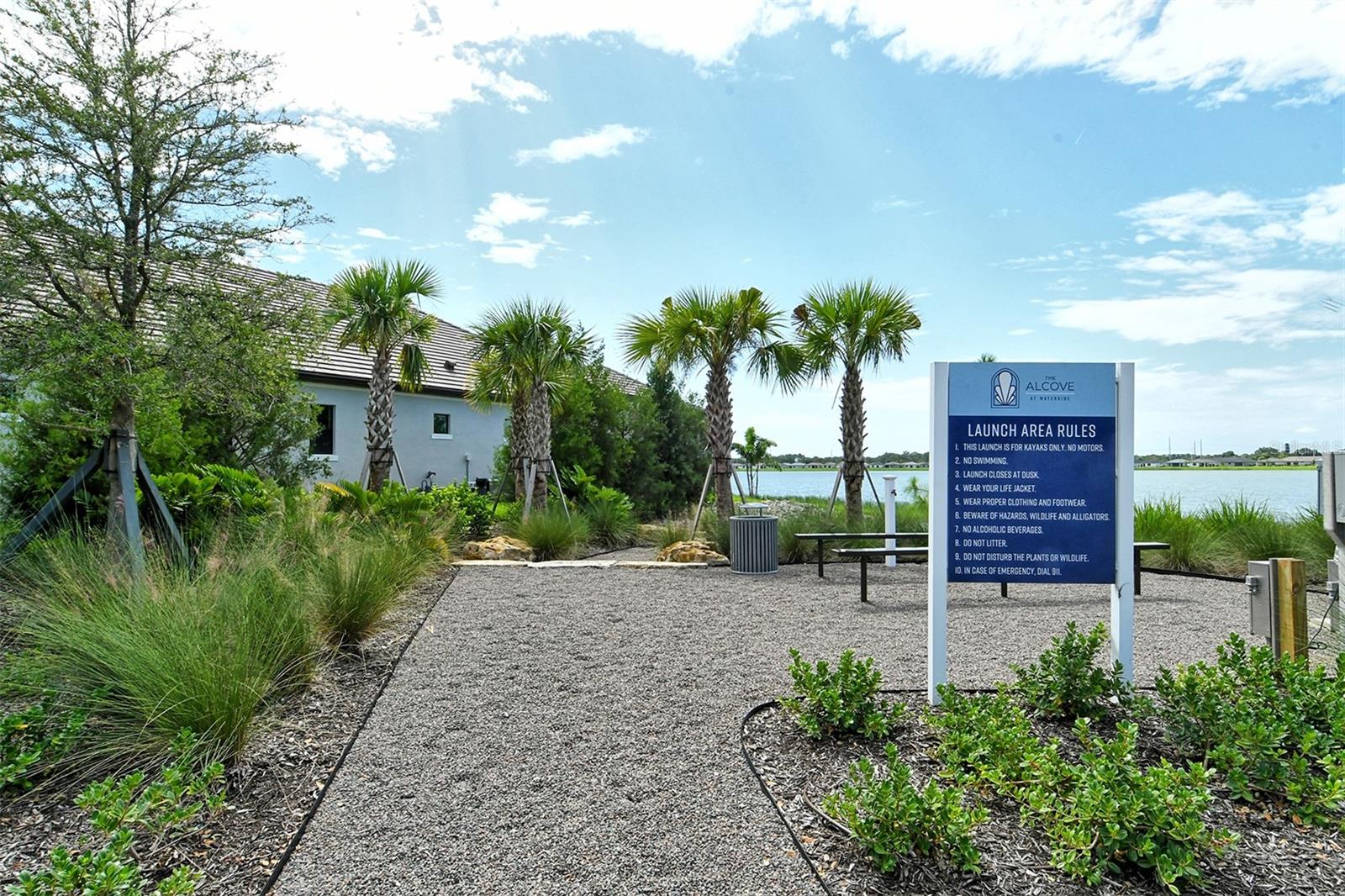 Image 5 of 7 For 6224 Isla Del Ray Avenue