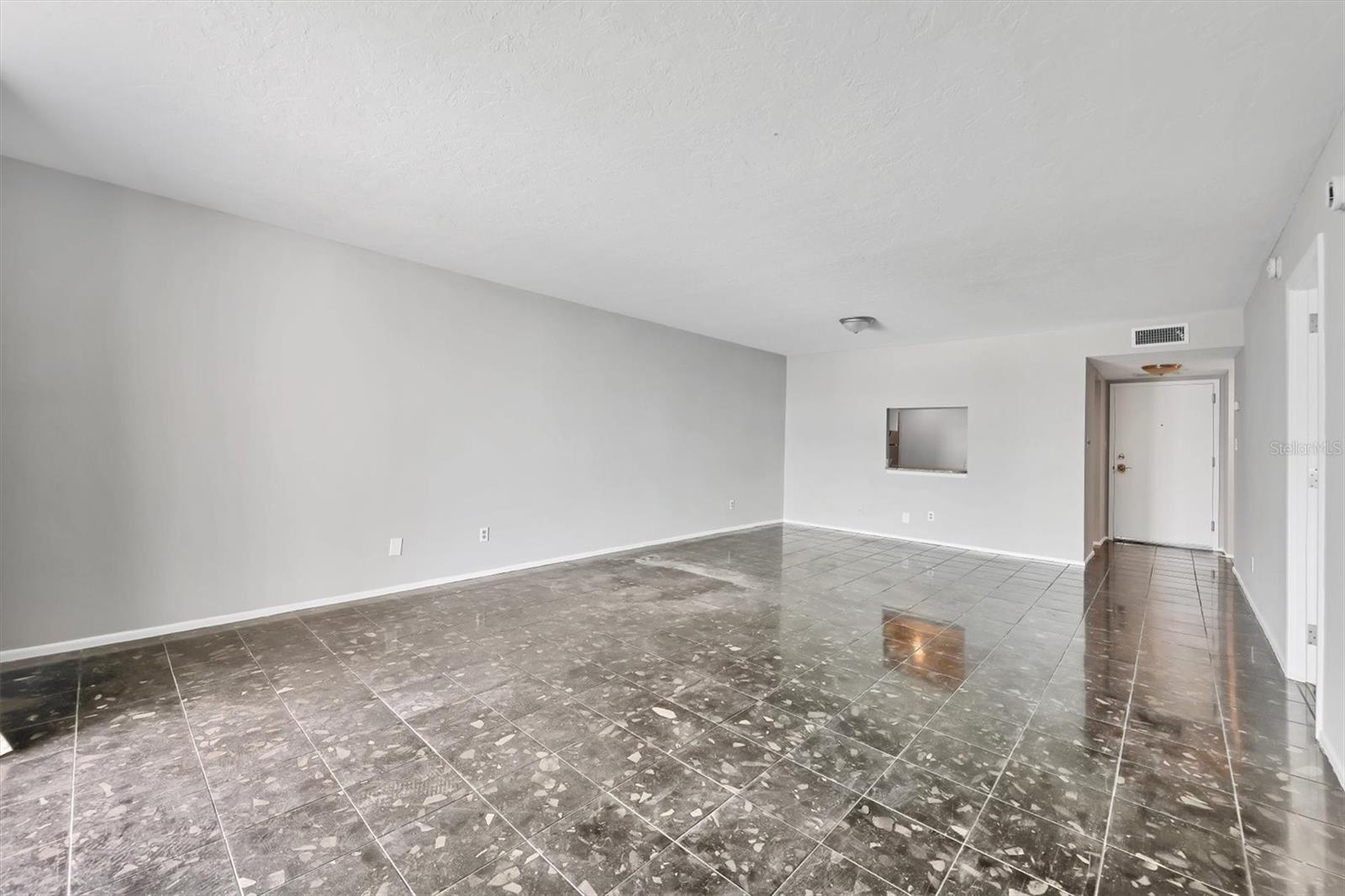 Image 16 of 53 For 101 Gulfstream Avenue 15c