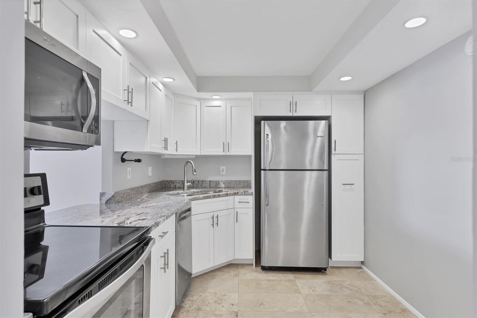 Image 17 of 53 For 101 Gulfstream Avenue 15c