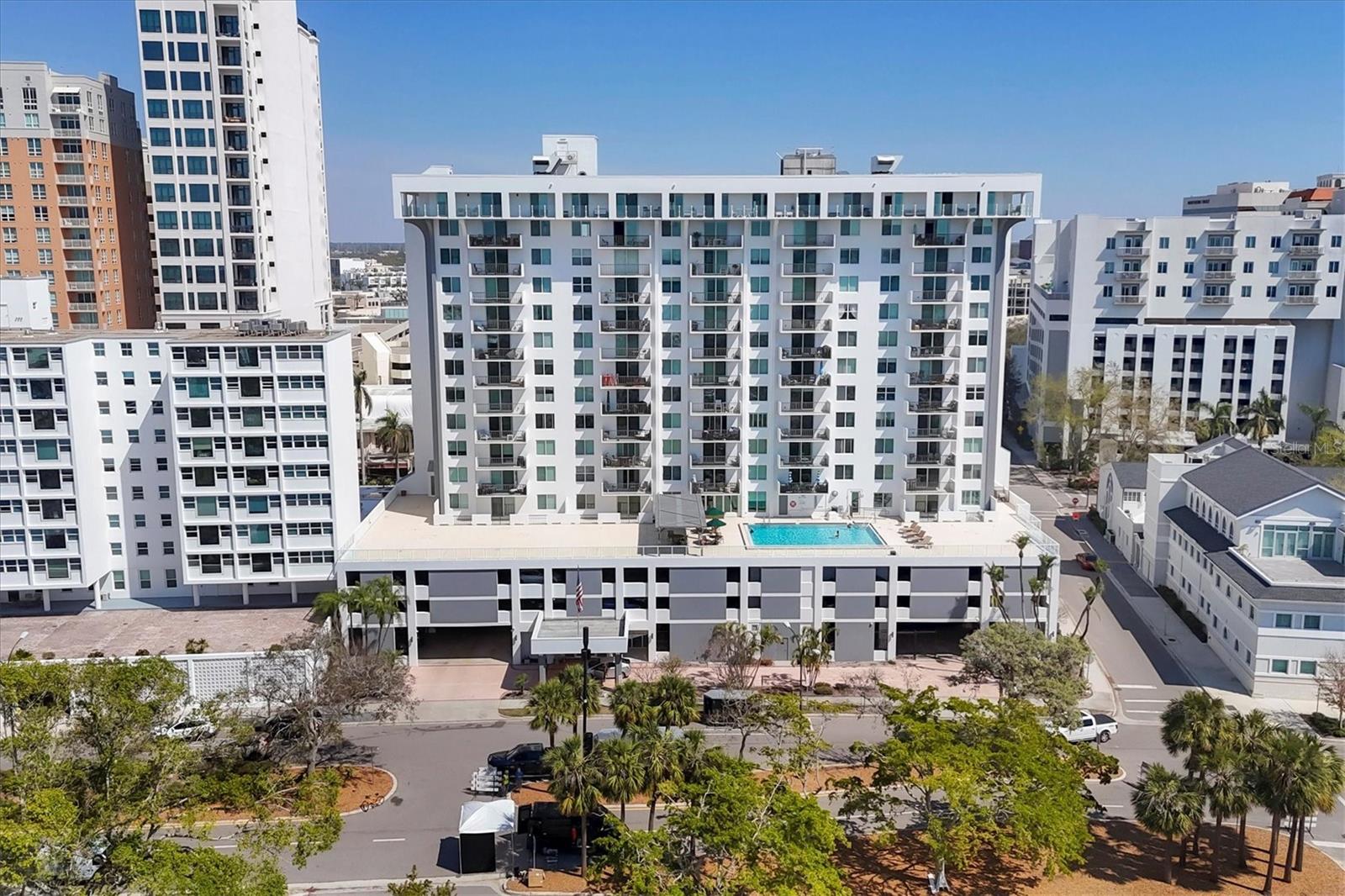 Image 3 of 53 For 101 Gulfstream Avenue 15c