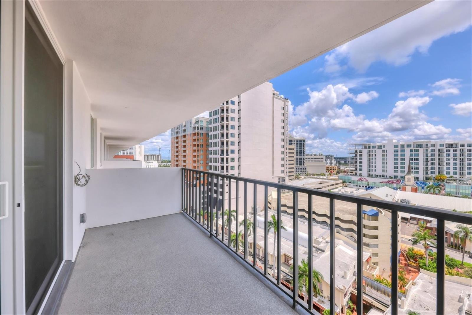 Image 31 of 53 For 101 Gulfstream Avenue 15c
