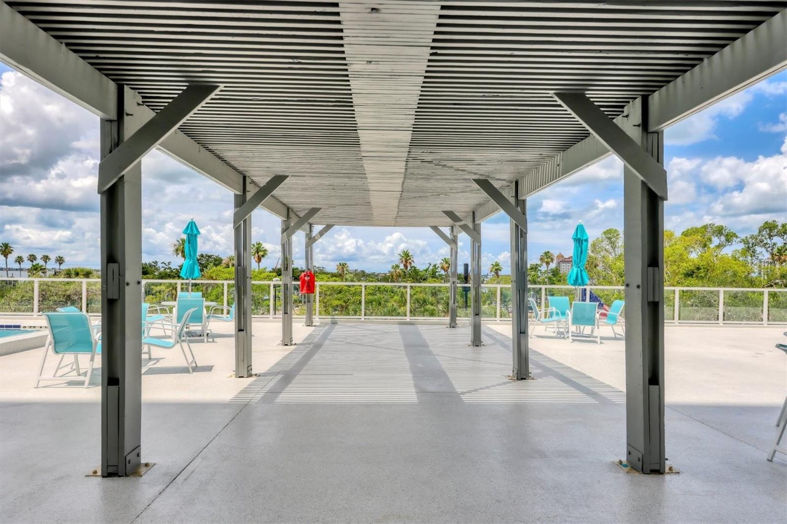 Image 36 of 53 For 101 Gulfstream Avenue 15c