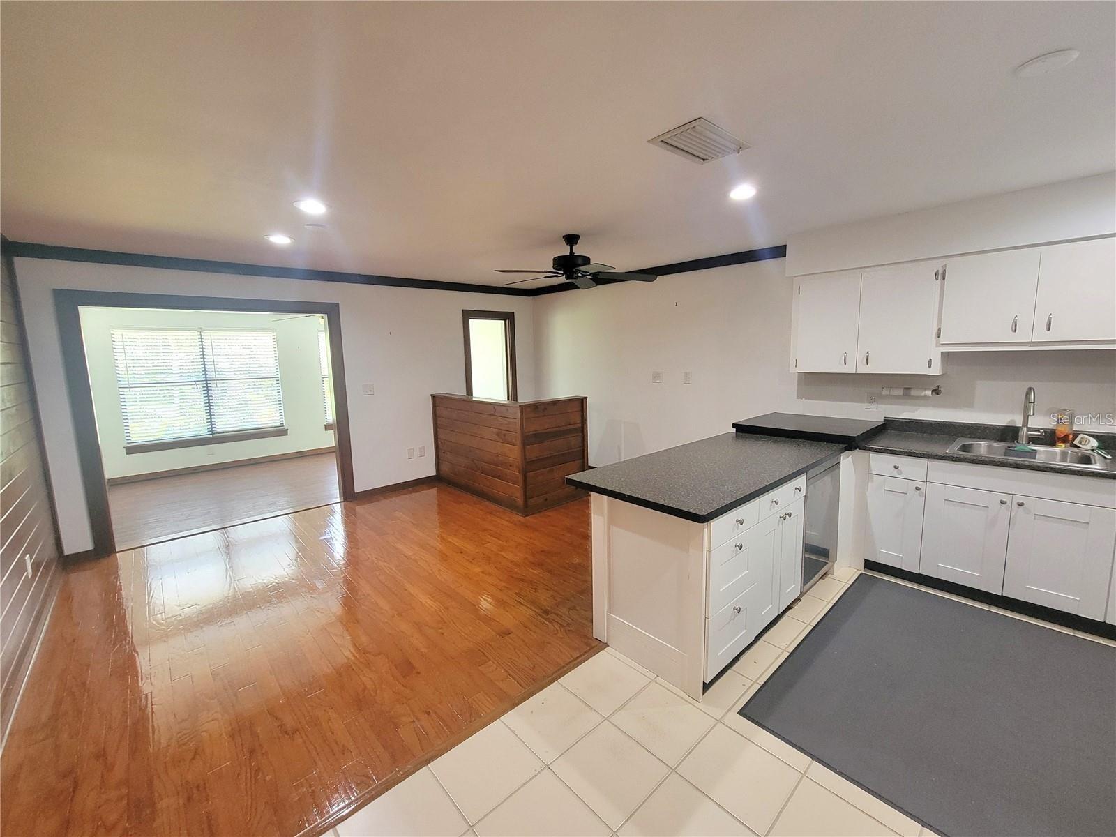 Image 8 of 20 For 306 63rd Street B