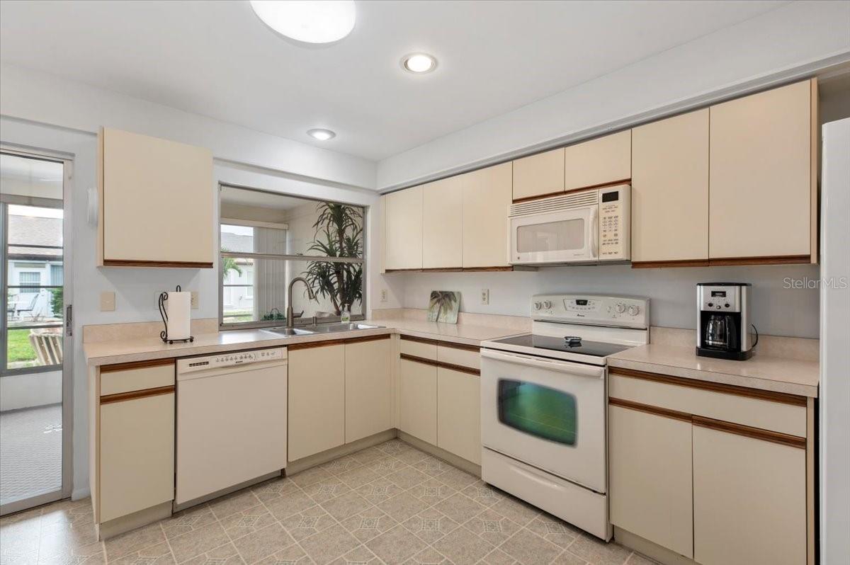 Image 20 of 55 For 204 Aspen Street