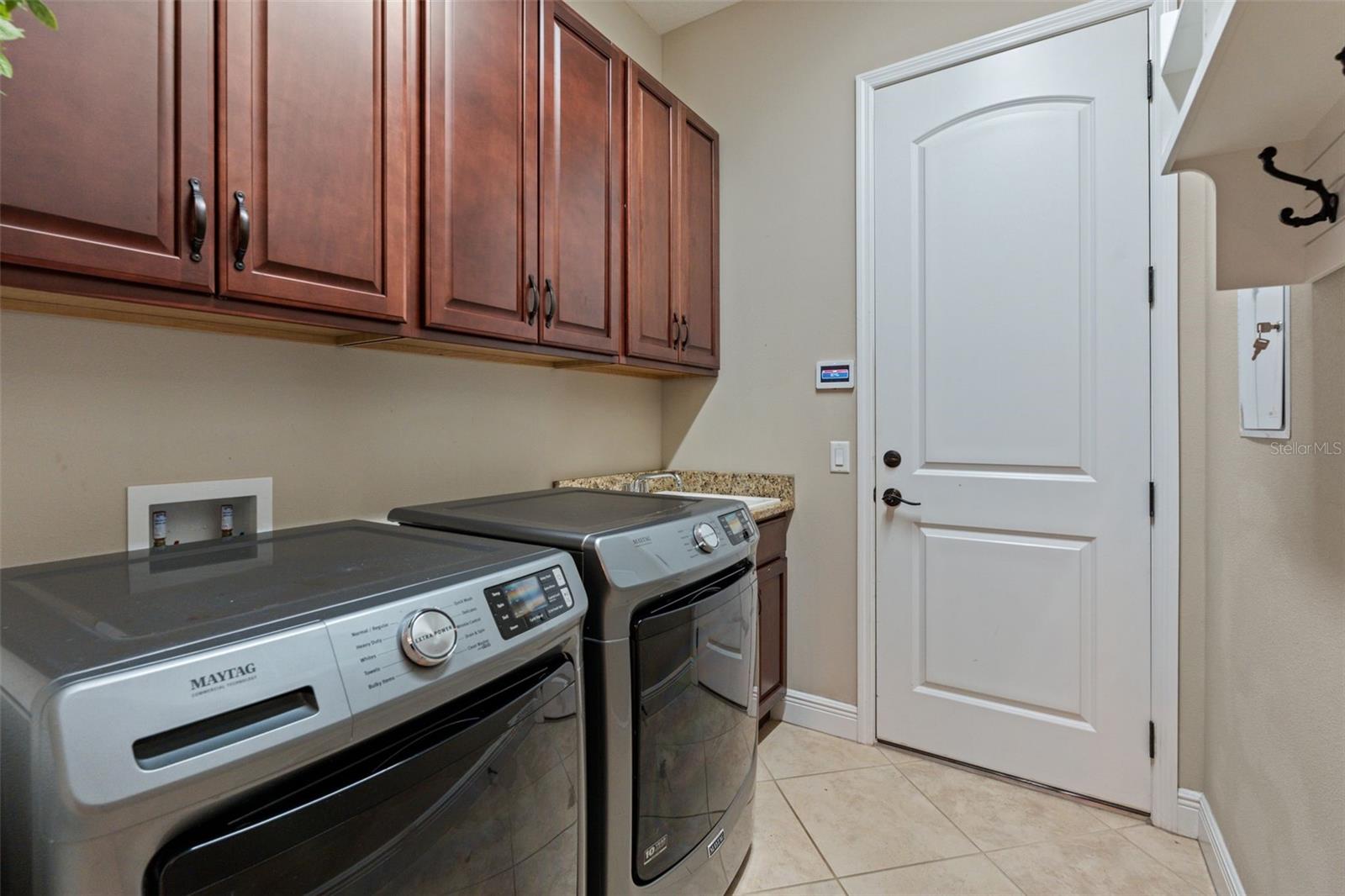 Image 57 of 94 For 584 Mast Drive
