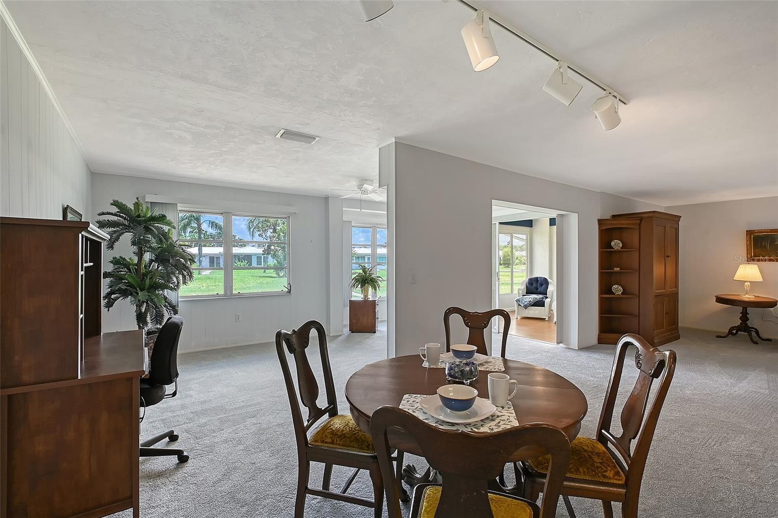Image 10 of 36 For 3641 Somerville Drive 1506