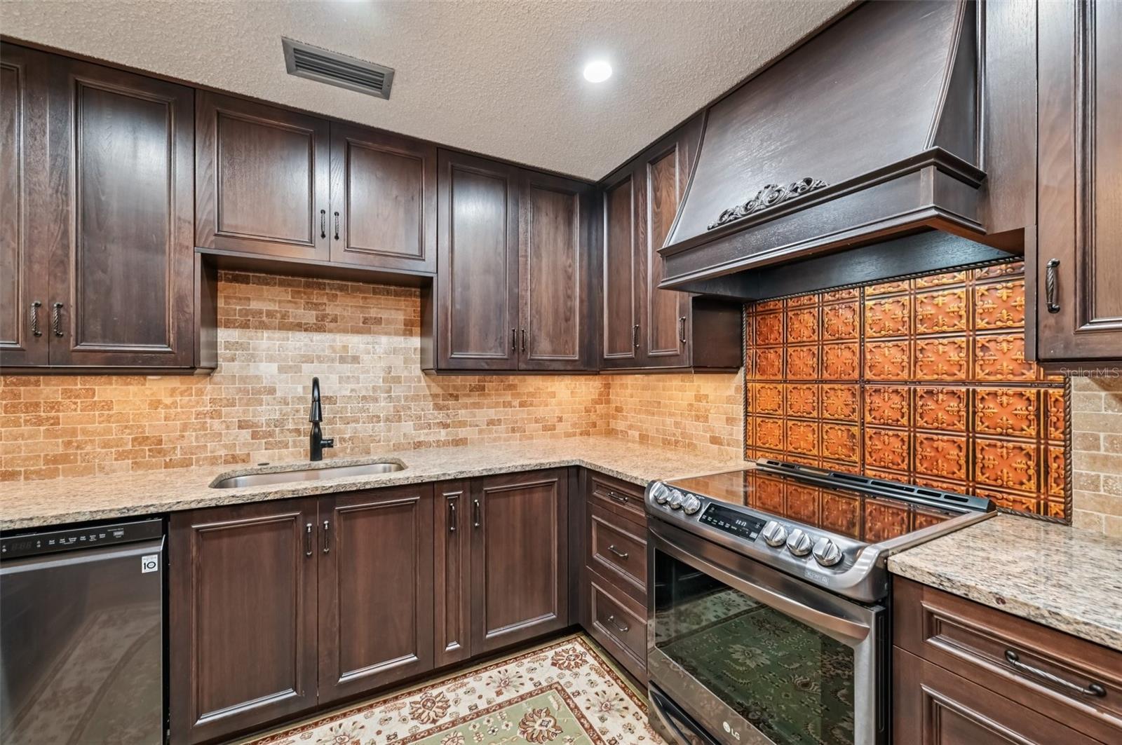Image 17 of 42 For 1509 Shadow Ridge Circle