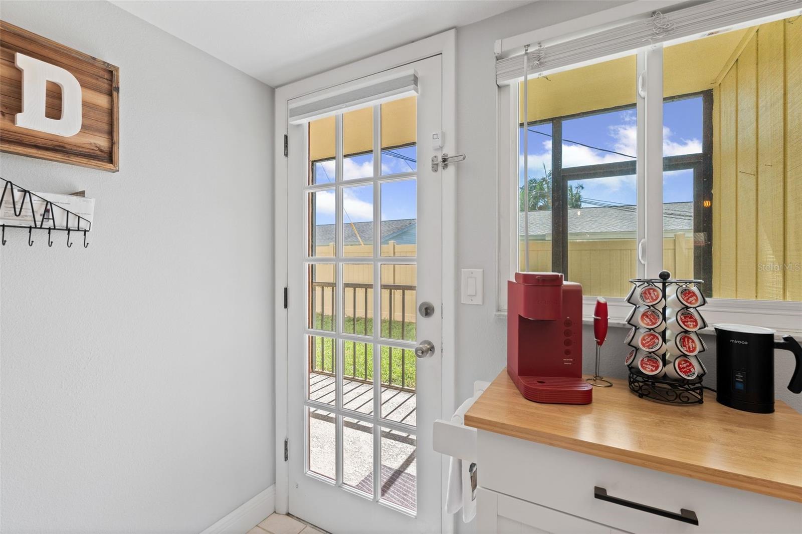 Image 13 of 31 For 2415 Bayshore Gardens Parkway 2