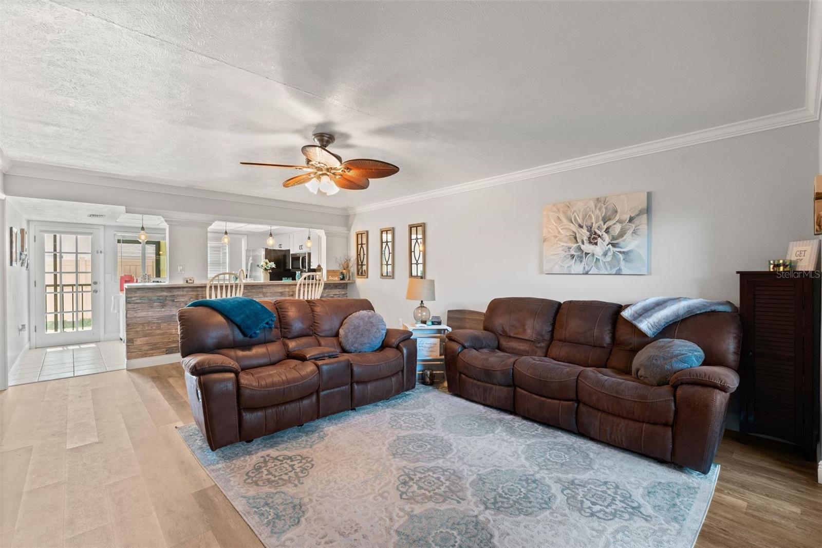 Image 2 of 31 For 2415 Bayshore Gardens Parkway 2
