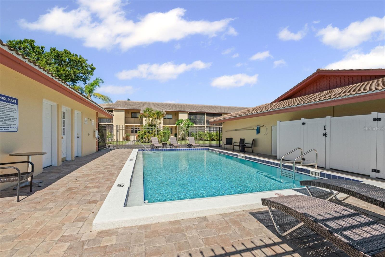 Image 29 of 31 For 2415 Bayshore Gardens Parkway 2