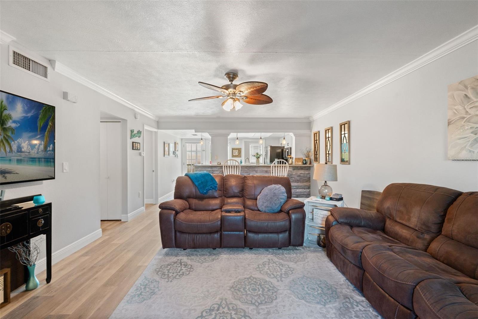 Image 6 of 31 For 2415 Bayshore Gardens Parkway 2