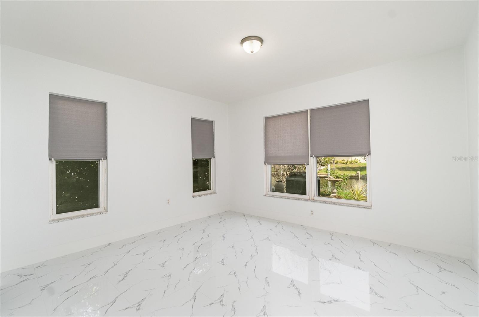 Image 18 of 27 For 2919 Shannon Drive