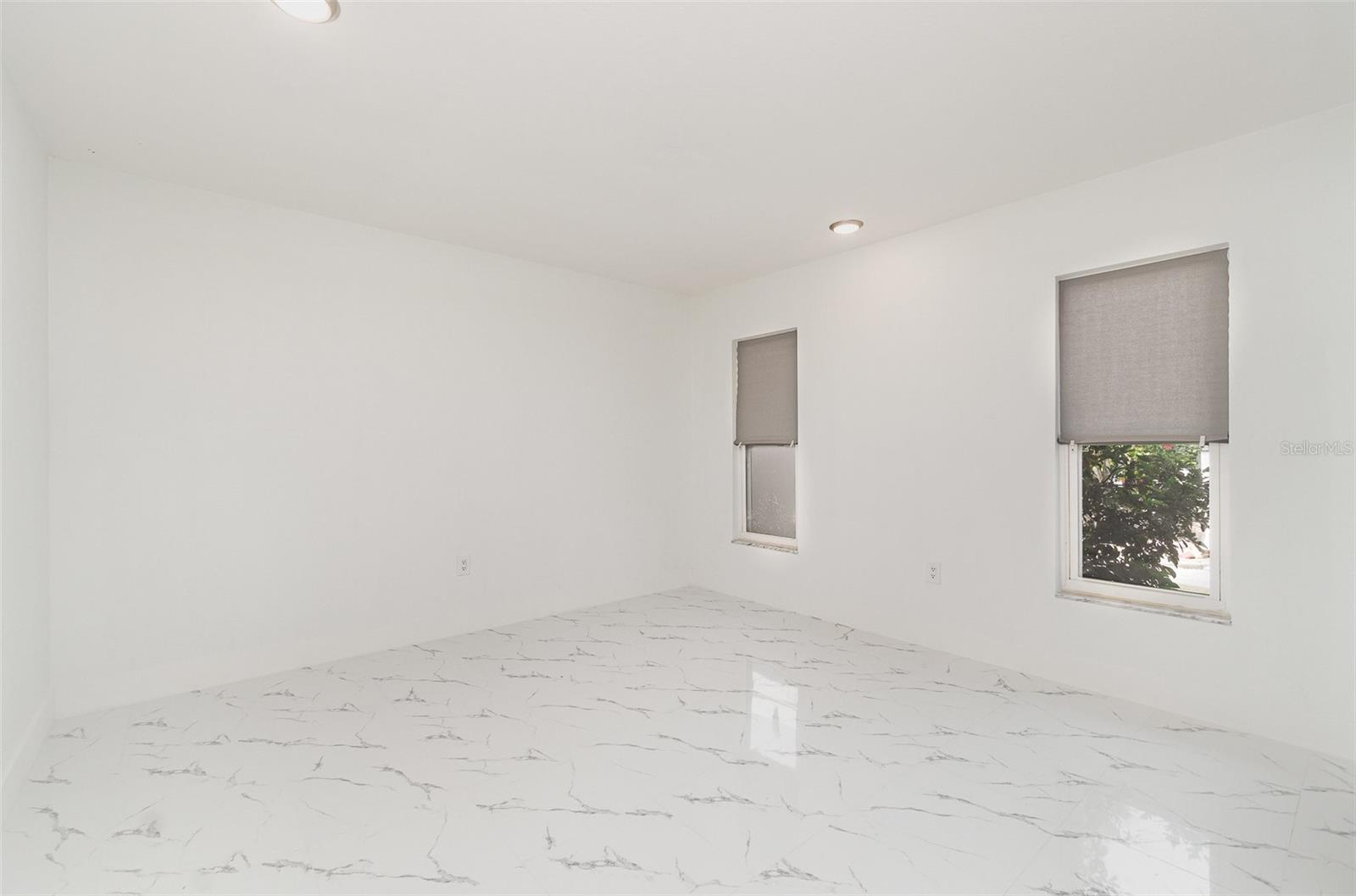 Image 19 of 27 For 2919 Shannon Drive