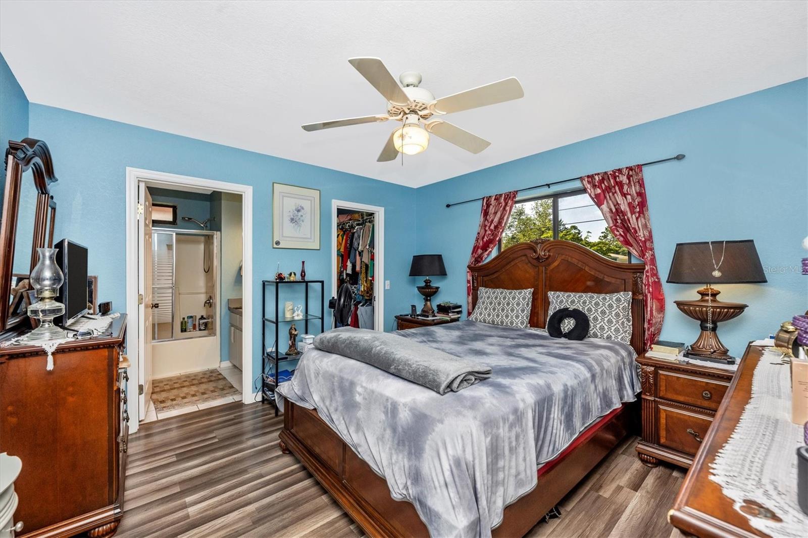 Listing photo id 19 for 4145 Price Boulevard