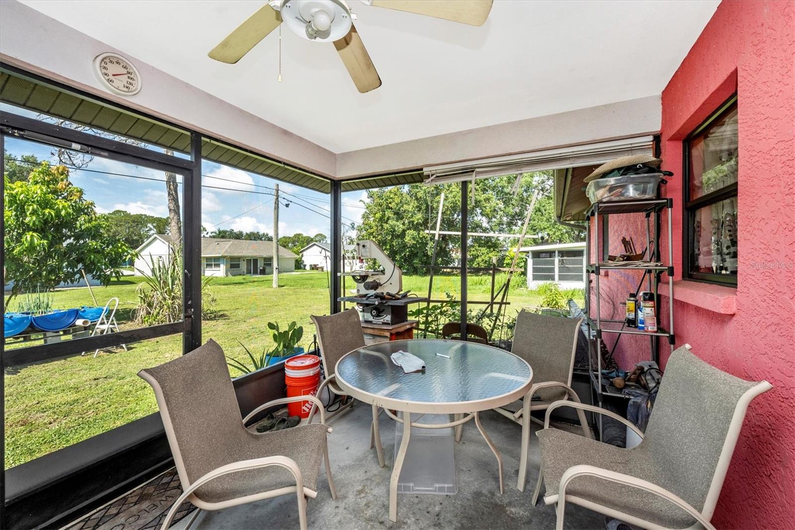 Listing photo id 31 for 4145 Price Boulevard