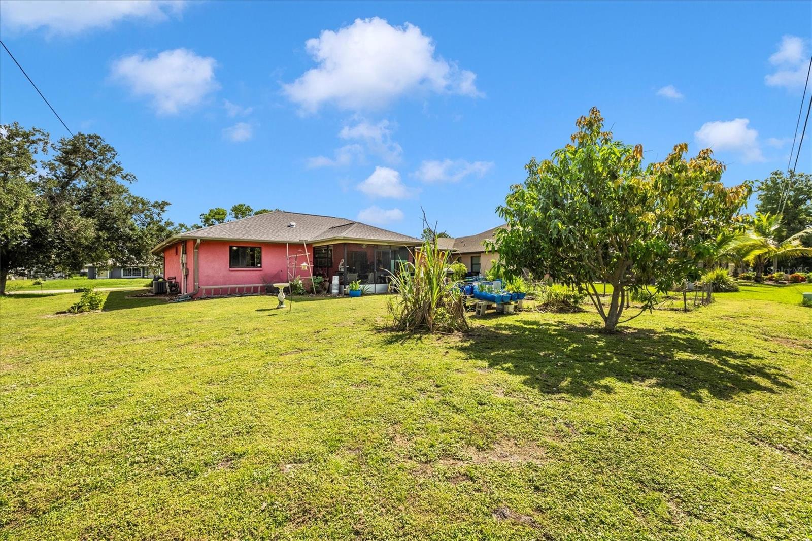 Listing photo id 33 for 4145 Price Boulevard