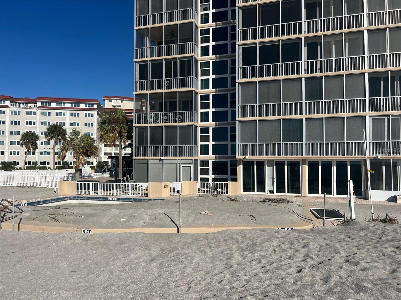 Image 9 of 11 For 555 The Esplanade N 202