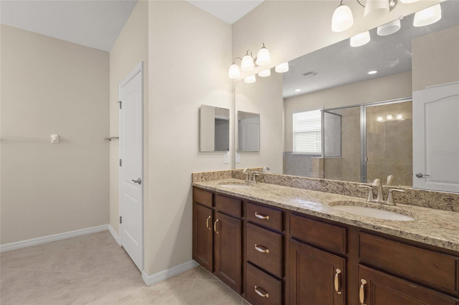 Image 23 of 66 For 2920 Oriole Drive