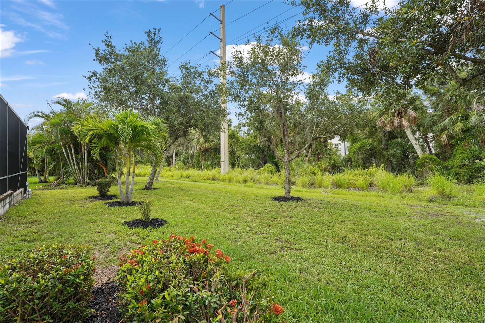 Image 36 of 66 For 2920 Oriole Drive