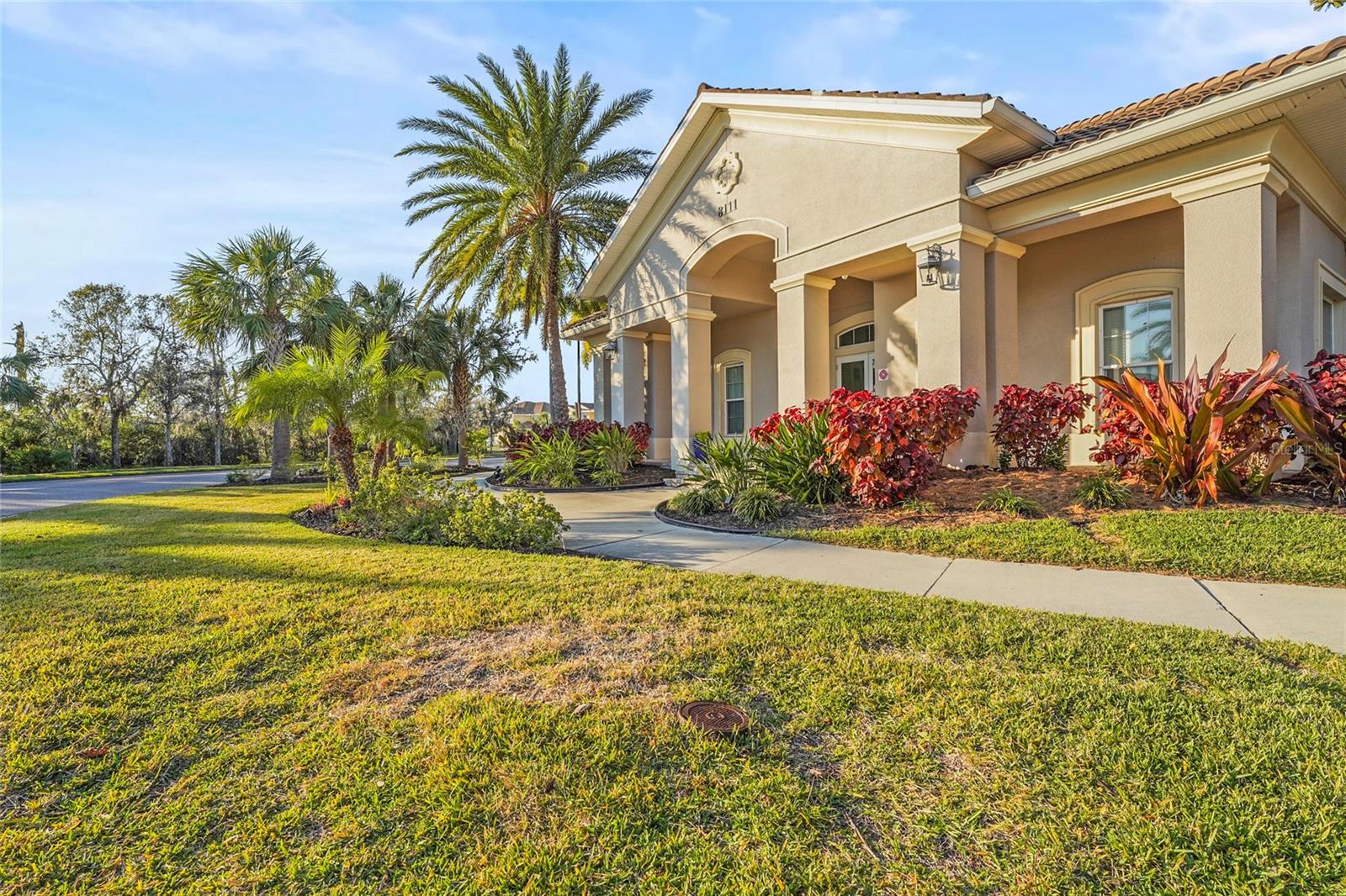 Image 43 of 66 For 2920 Oriole Drive