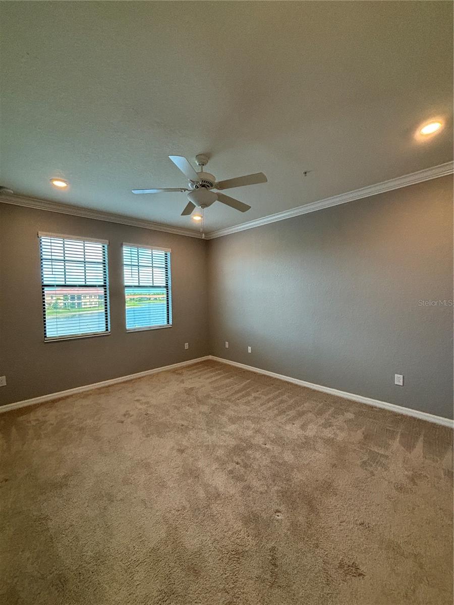 Image 20 of 50 For 10054 Crooked Creek Drive 201