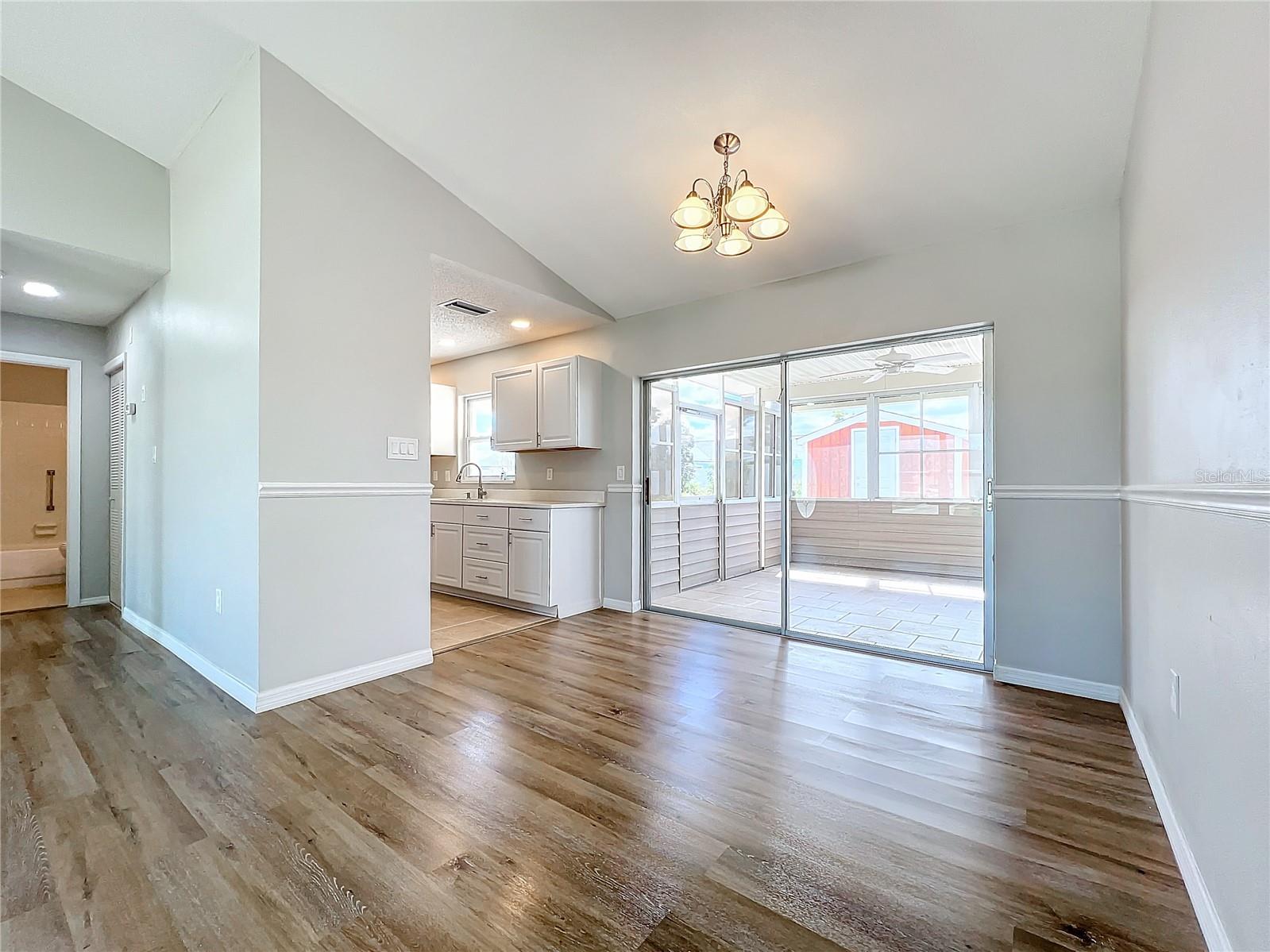 Image 12 of 39 For 13497 Bennett Drive