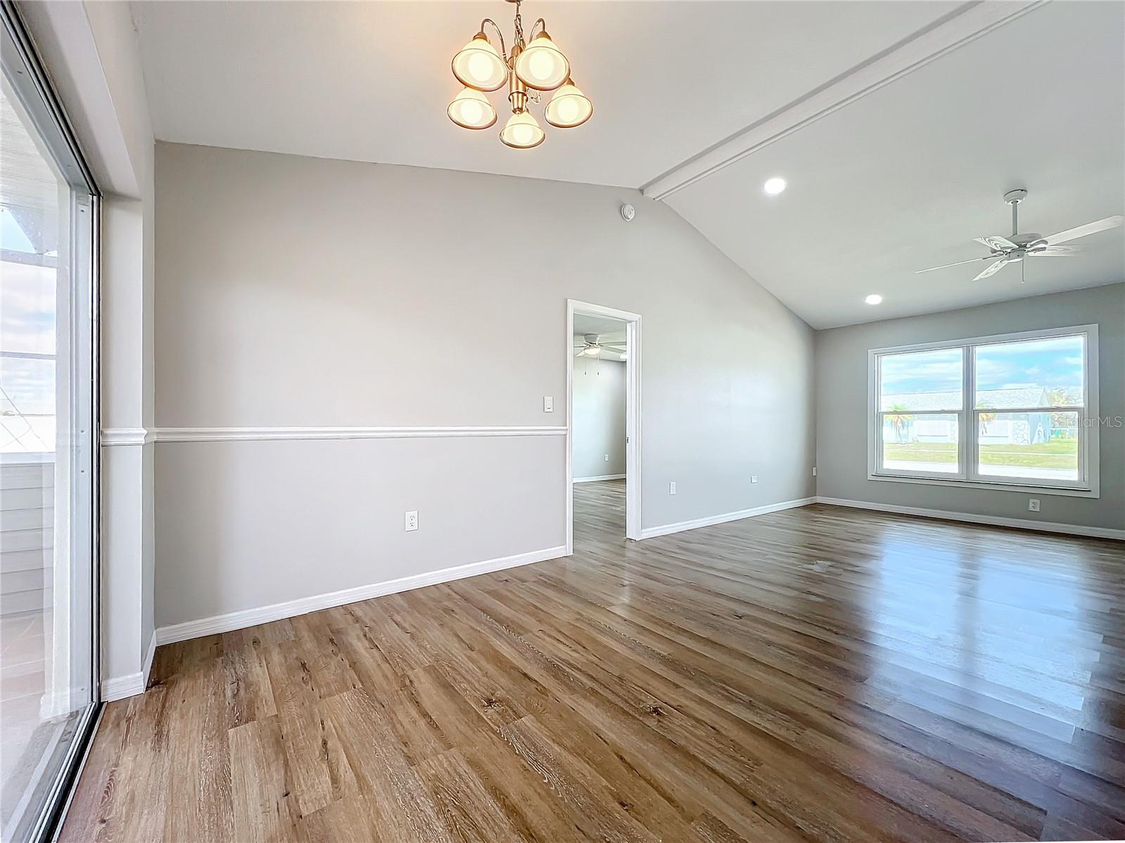 Image 15 of 39 For 13497 Bennett Drive