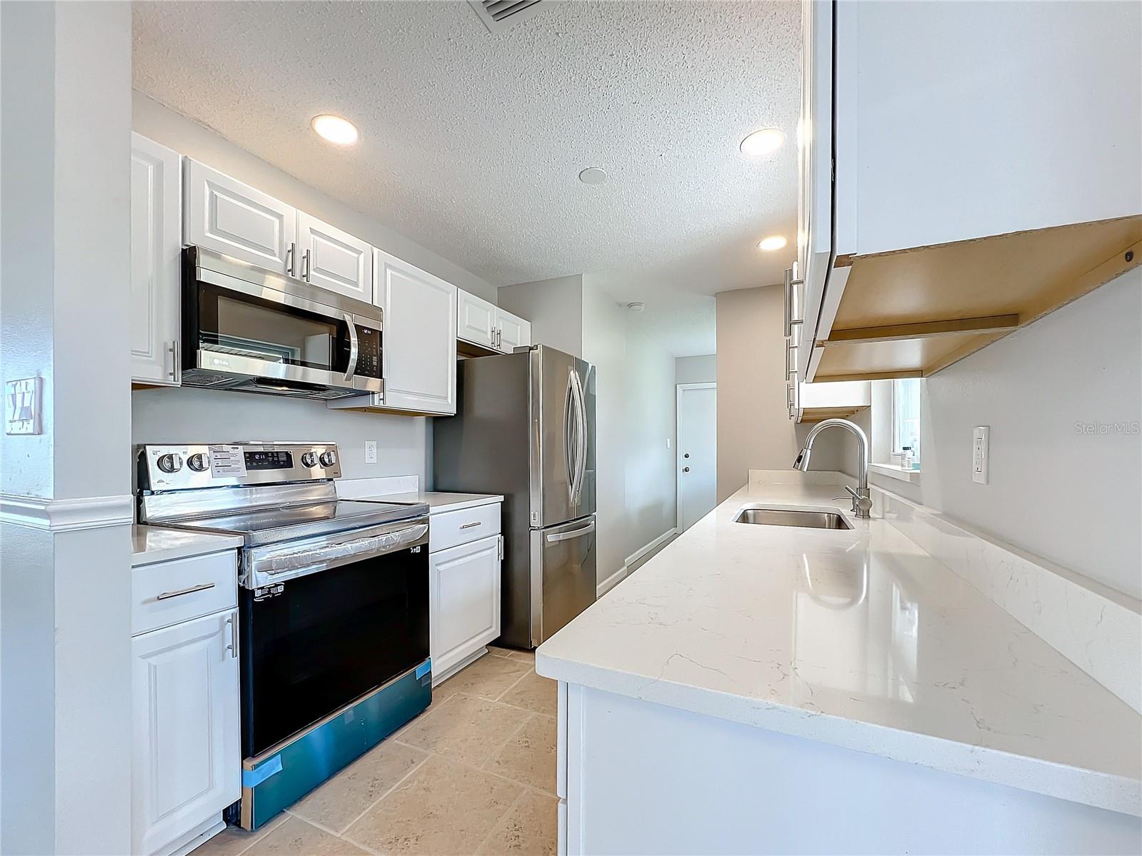 Image 18 of 39 For 13497 Bennett Drive