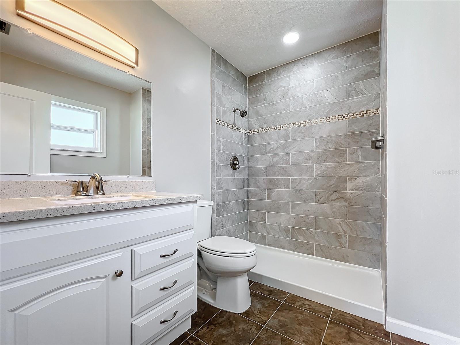 Image 32 of 39 For 13497 Bennett Drive